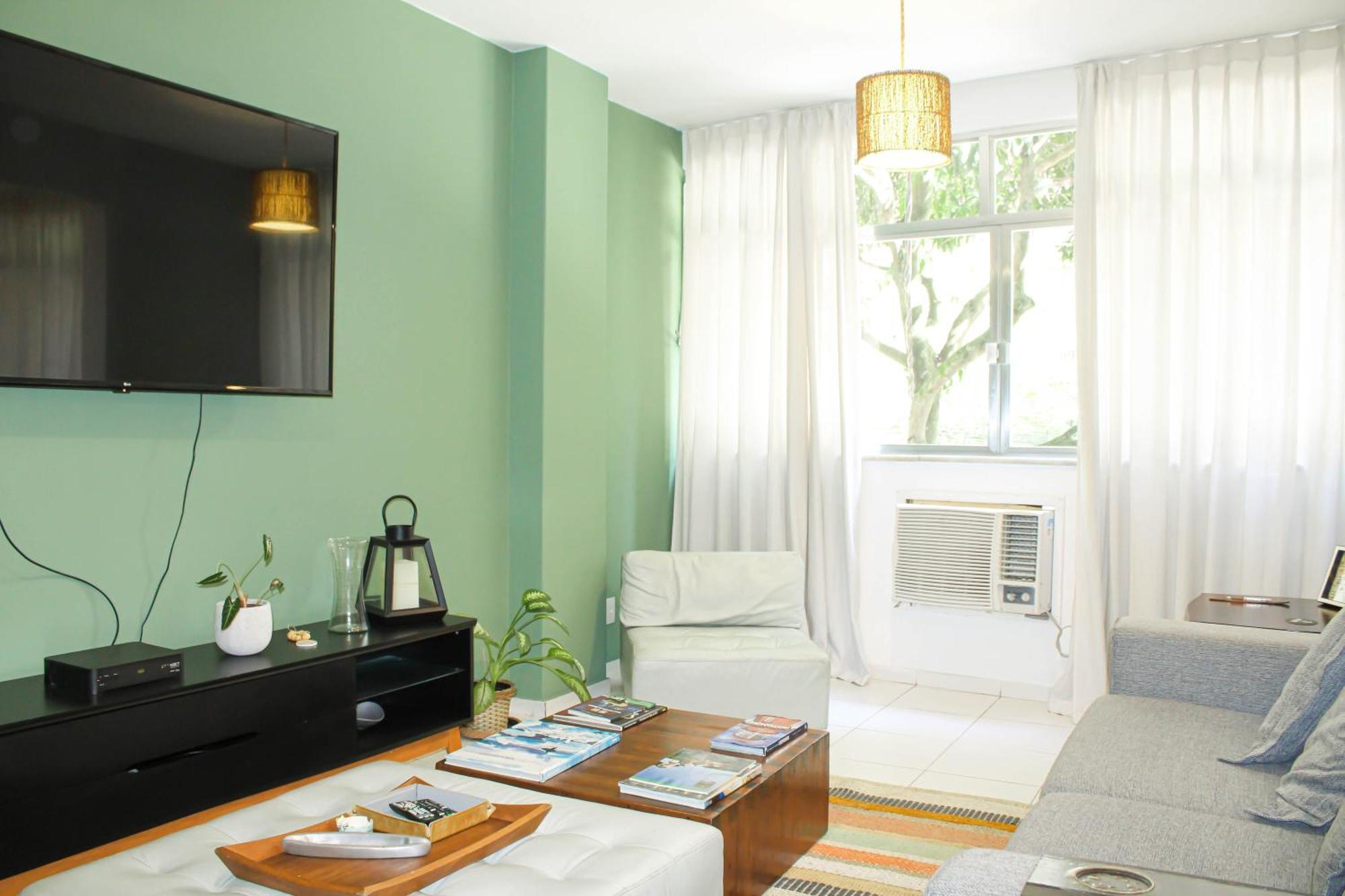 Apartamento Amplo Apto No Coracao Do Leblon